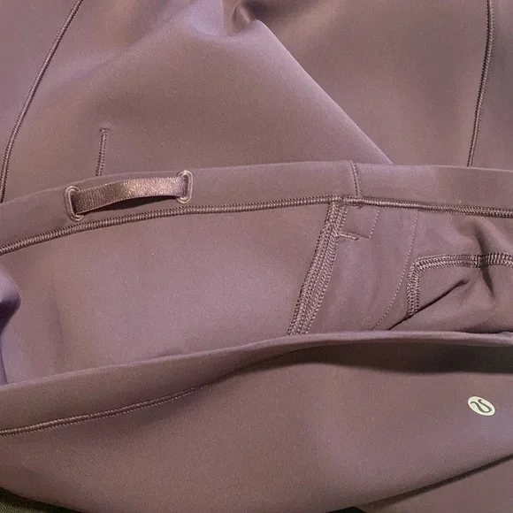 Lululemon Pullover - Picture 4 of 10